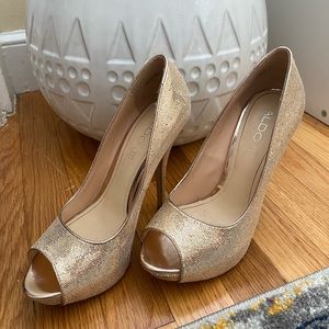 Aldo gold sequin heels
